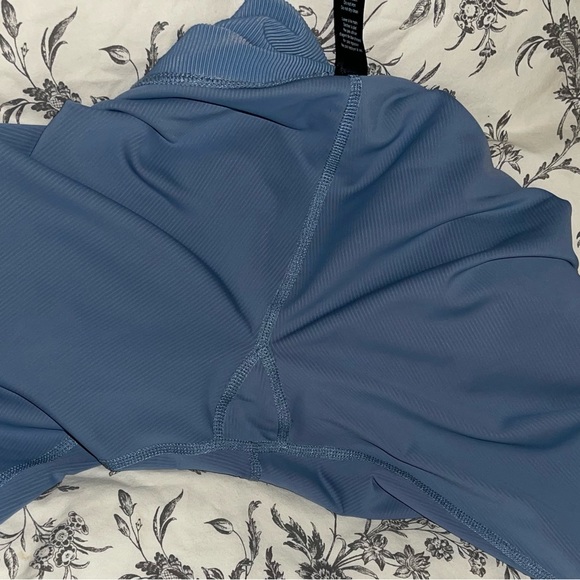 Beach Riot Ayla Leggings SZ Medium in Slate Blue - Picture 6 of 7